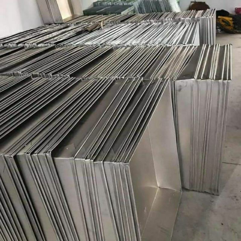 Lồng nuôi gà, chuồng gà 80*80*80 có khay tôn, khay nhựa
