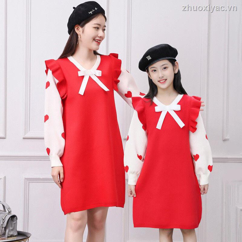 Đầm Màu Đỏ Phong Cách Mùa Đông Cho Mẹ Và Bé
