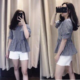 Áo peplum kẻ