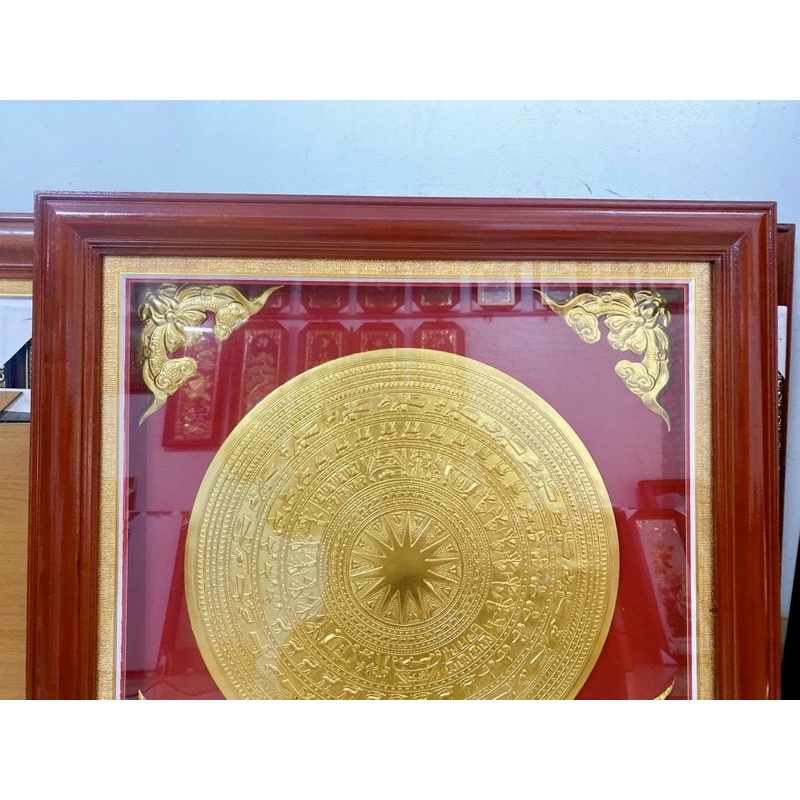 Trống đồng 80 cm  kkg cả đèn và khung gỗ chất liệu bằng đồng nguyên chất  nhà làm ra  bảo hành trọn đời