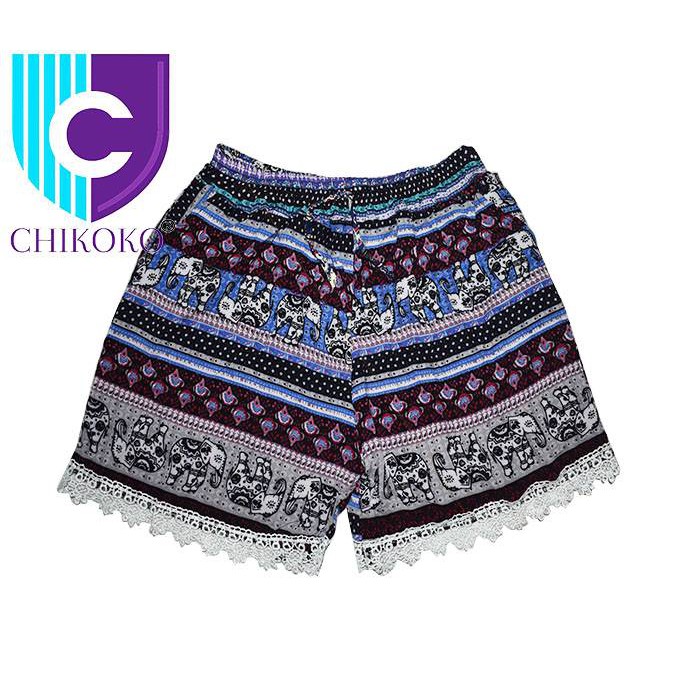 Quần lanh đùi họa tiết viền ren | BigBuy360 - bigbuy360.vn