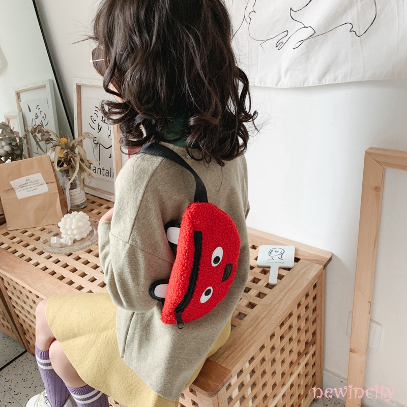 Túi Đeo Chéo Ngực Thời Trang Hàn Quốc