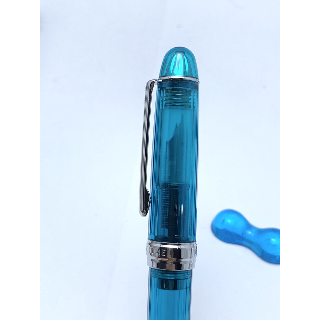 Bút máy Natami Inception thiết kế theo hình dáng của cây bút Platinum 3776 huyền thoại.