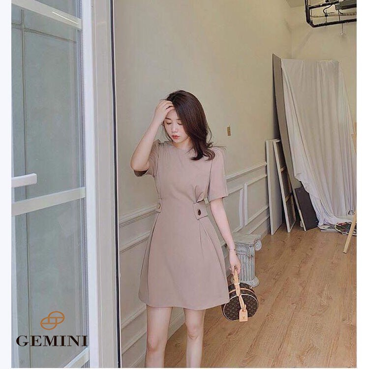 Váy đai tay bồng nâu