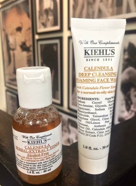 Sữa rửa mặt hoa cúc Kiehl’s Calendula Deep Cleansing Foaming Face Wash 30ml | BigBuy360 - bigbuy360.vn