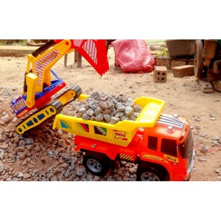 combo đồ chơi xe cẩu và xe chở đất cho bé