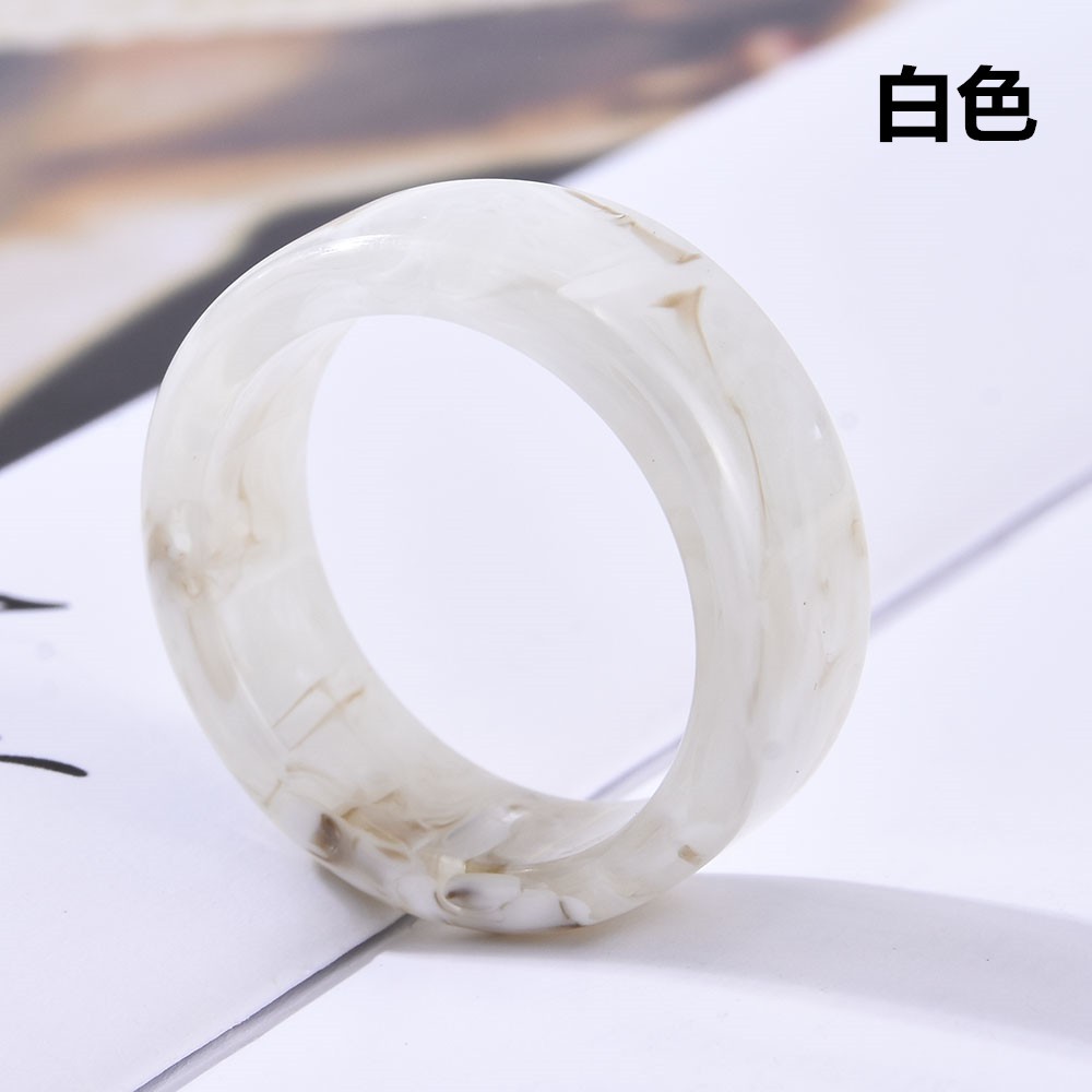 Nhẫn kiểu dáng đơn giản hợp thời trang cho nữ