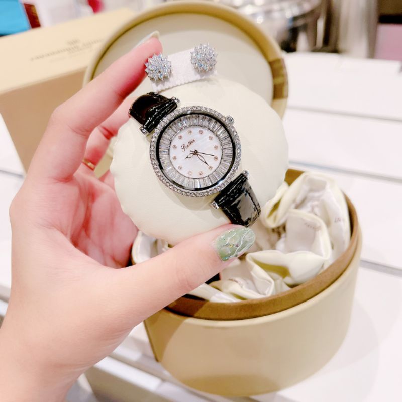 Đồng hồ nữ mặt đá lấp lánh .đeo cực sáng tay