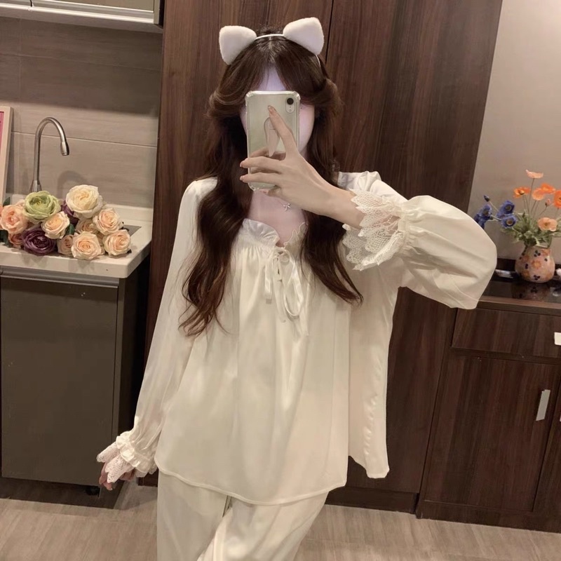 Bộ đồ ngủ nữ tay dài màu trắng bo chun đính ren dễ thương | BigBuy360 - bigbuy360.vn