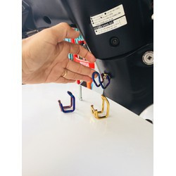 Móc treo đồ xe máy