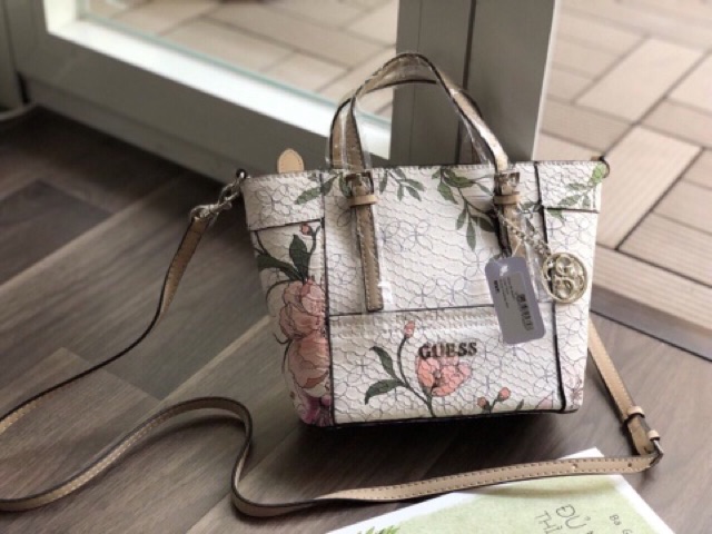Túi Guess hoa mini