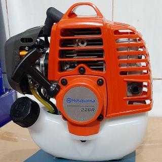 MÁY CẮT CỎ HUSQVARNA 226R