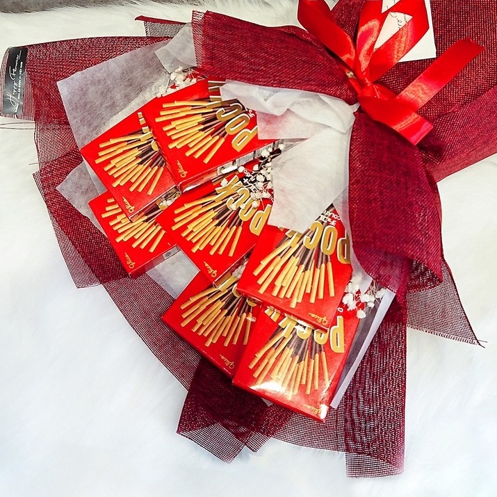 Bó hoa bánh que GLICO Pocky thích hợp làm quà tặng người thân thương - Đóng gói bởi Happy Flower