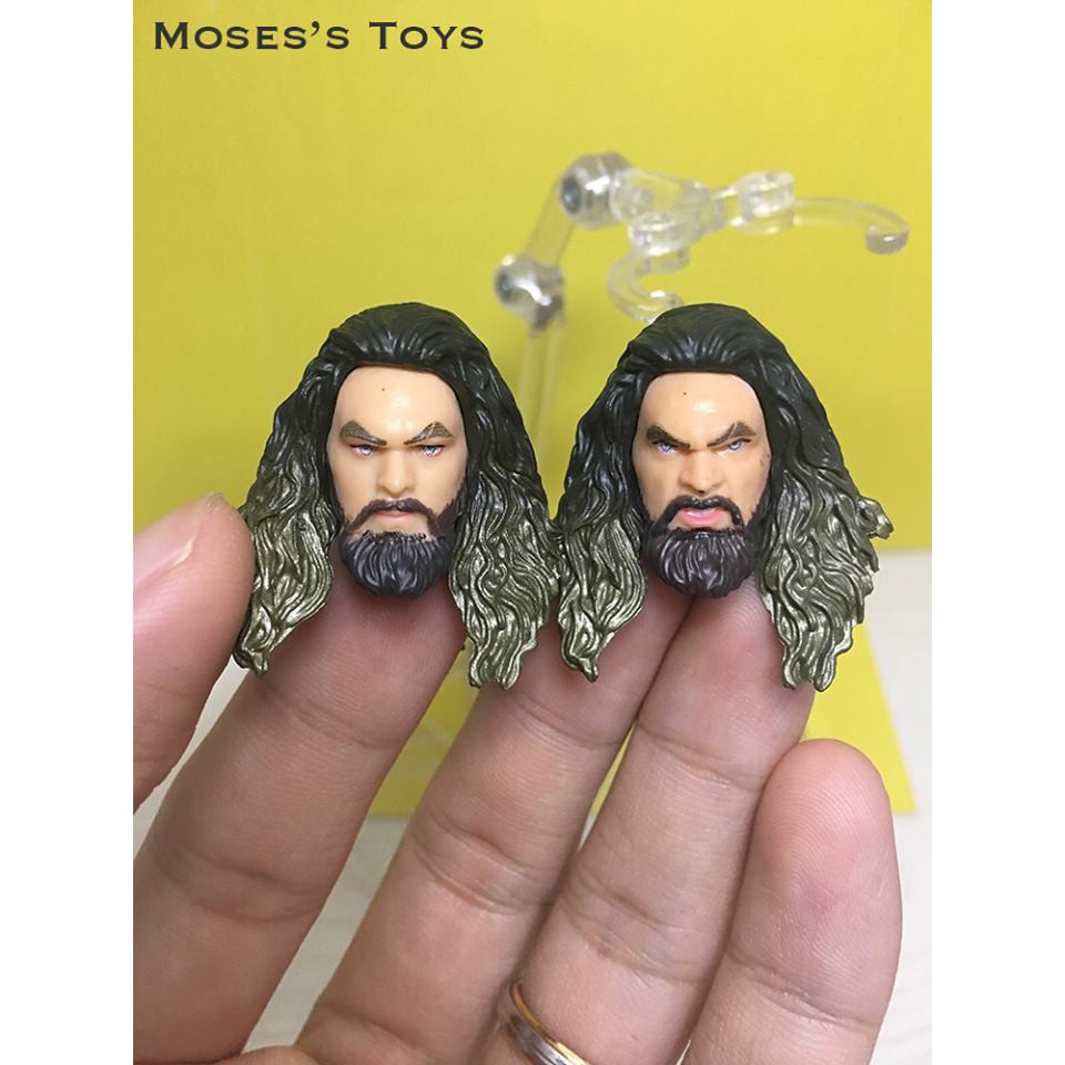 Mô hình Aqua man đế vương Atlantis Mafex