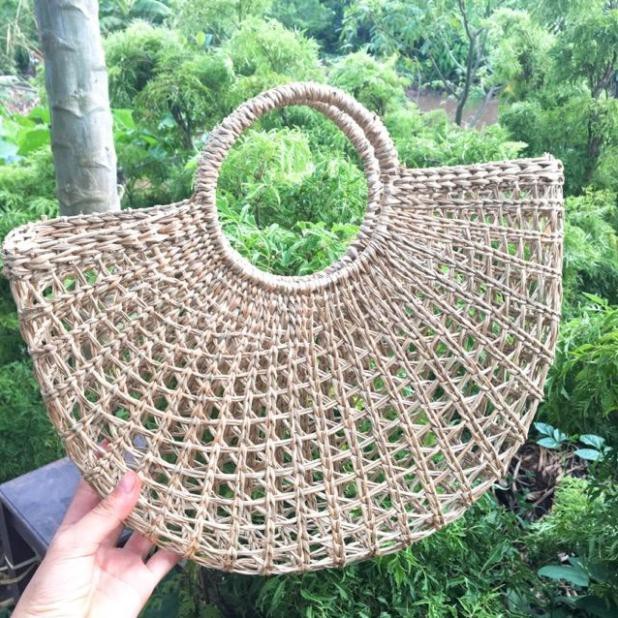 Túi cói bán nguyệt