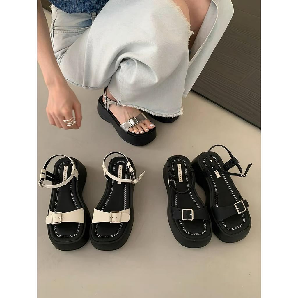 Sandal nữ khoá cài full box TÁO Dép xăng đan