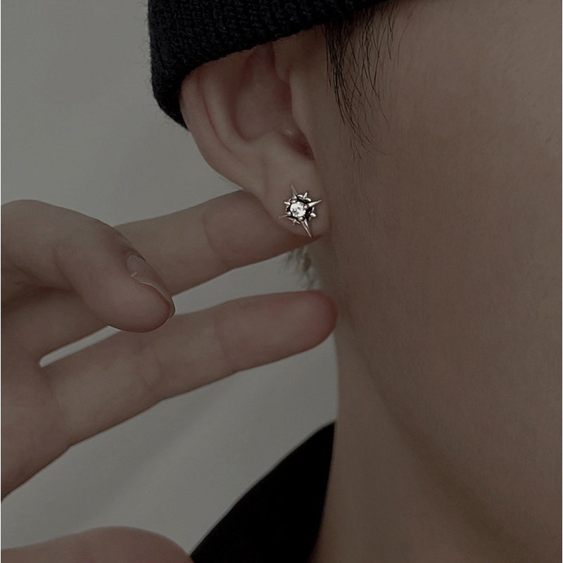 1 Đôi Bông Tai Ngôi Sao Năm Cánh Đính Đá Zircon Màu Đen / Bạc Phong Cách Punk Hip Hop Cho Nam Và Nữ