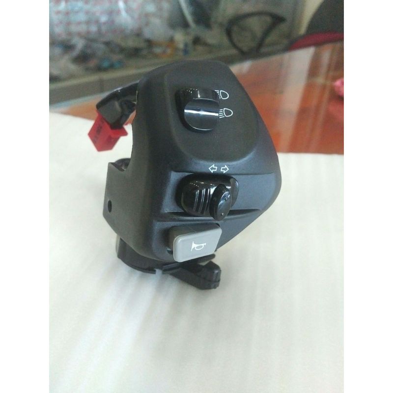 Cùng công tắc Exciter 135 chính hãng