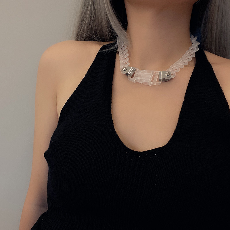 Dây chuyền acrylic trong suốt phong cách hip hop thời trang