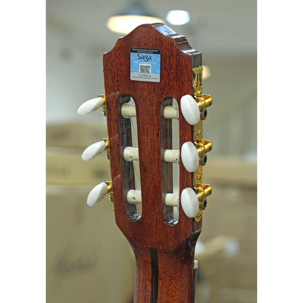 Đàn Guitar Classic Saga C580