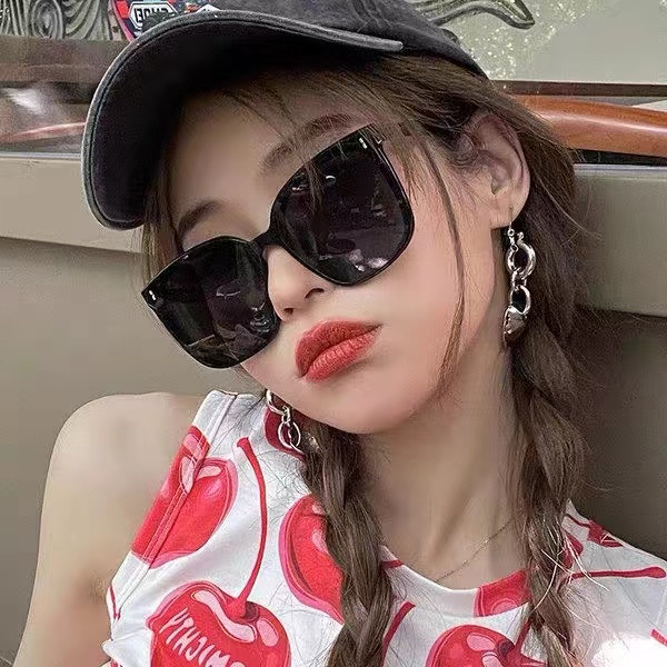 Kính Mát Thời Trang Chống Tia UV400
