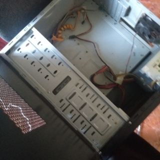Vỏ case máy tính