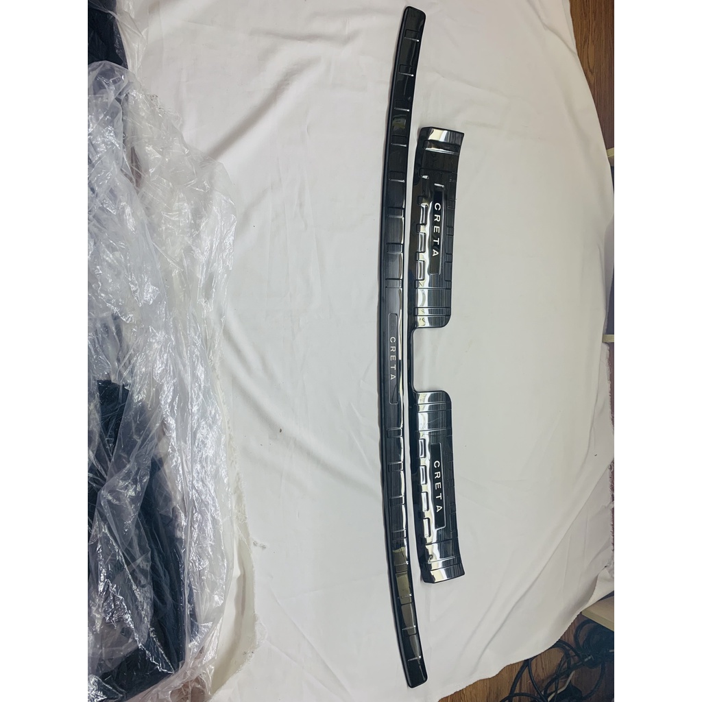 Chống trầy cốp trong, ngoài xe Hyundai Creta 2022- 2023 chất liệu titan cao cấp