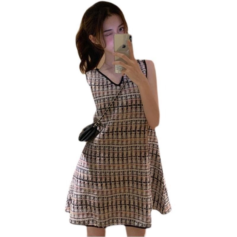 Áo Thun Nữ Tay Ngắn In Hình Thời Trang