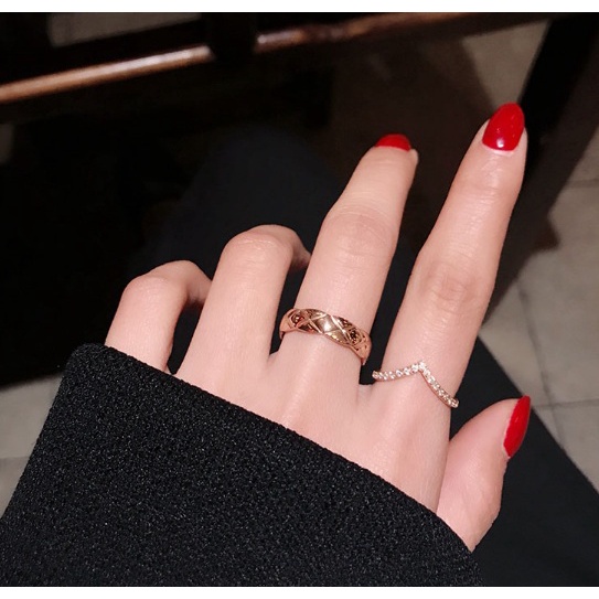 [FreeShip] Nhẫn nữ Titan chéo hình lưới J3-101 - CAM KẾT KHÔNG BAY MÀU