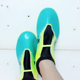 GIÀY ĐÁ BÓNG CỔ CAO X( TẶNG KÈM TẤT DÀI )