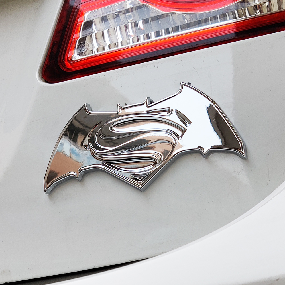 Miếng Dán Trang Trí Xe Hơi/Mô Tô Hình logo Batman 3D Bằng Kim Loại Chất Lượng Cao