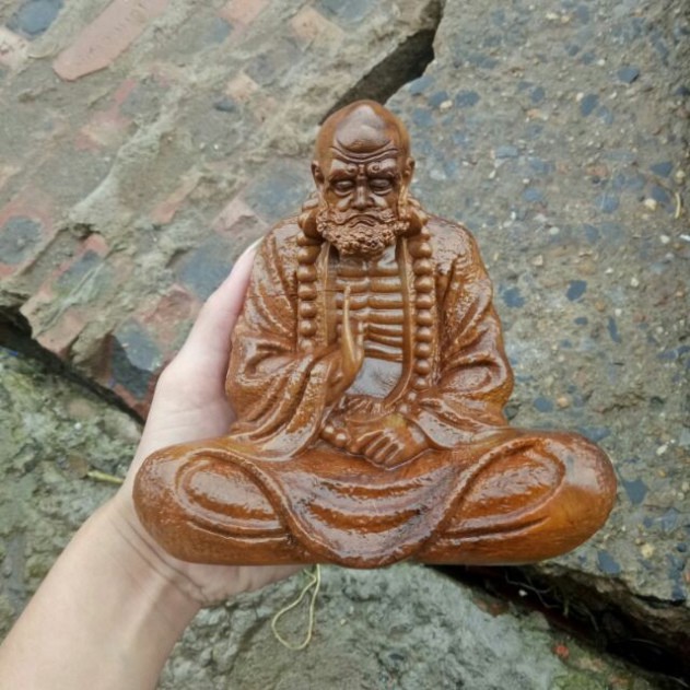 Đạt ma sư tổ ngồi thiền