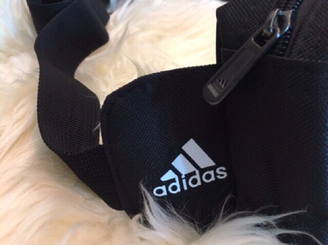Túi Adidas kèm ảnh thật | BigBuy360 - bigbuy360.vn