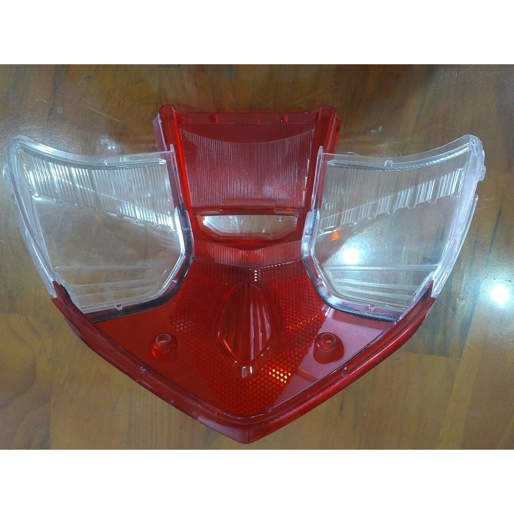 Nắp đèn hậu Sirius Fi