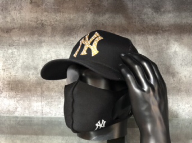 Khẩu trang NY - A.di.d.as logo phản quang | BigBuy360 - bigbuy360.vn