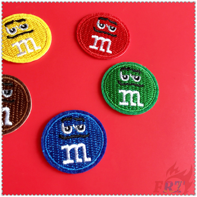 ✿ Thương Hiệu Thời Trang: Miếng Vá Sắt M &amp; M ✿ 1 Sticker Ủi Thêu Hình Huy Hiệu