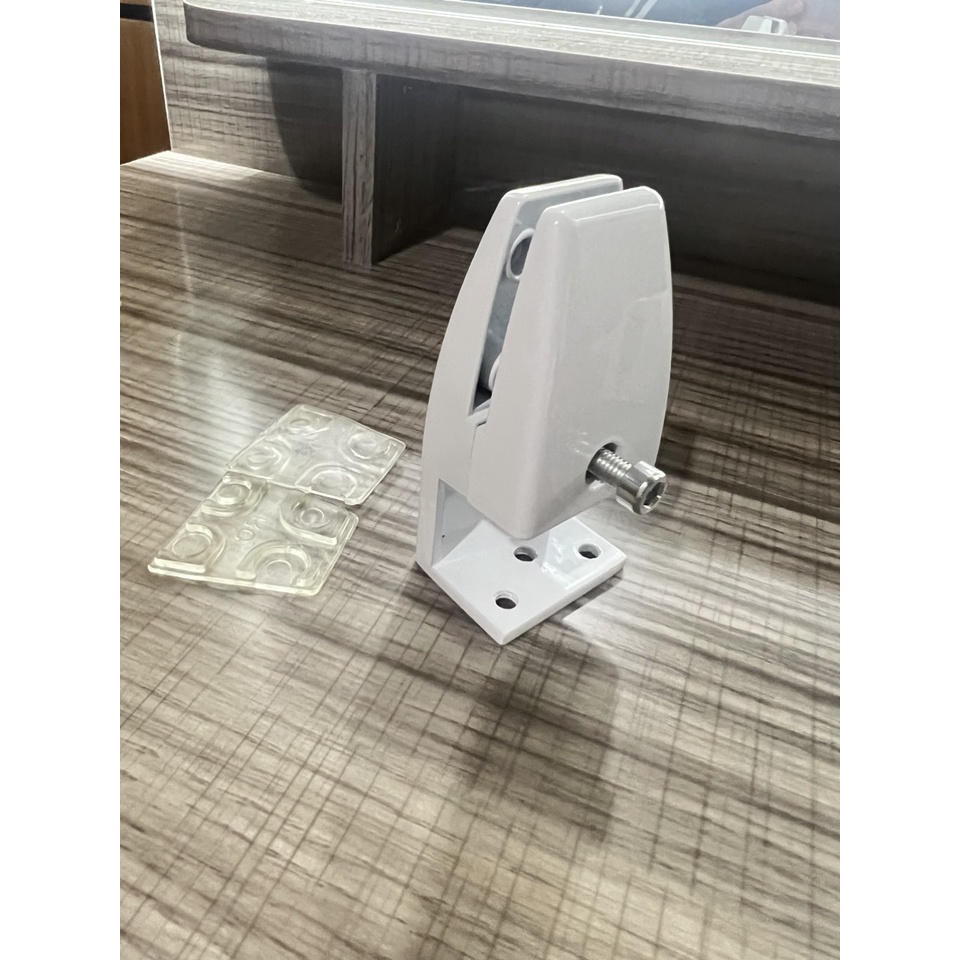 Kẹp kính vách ngăn cố định,Kẹp vách ngăn bàn bằng nhôm LOẠI 1