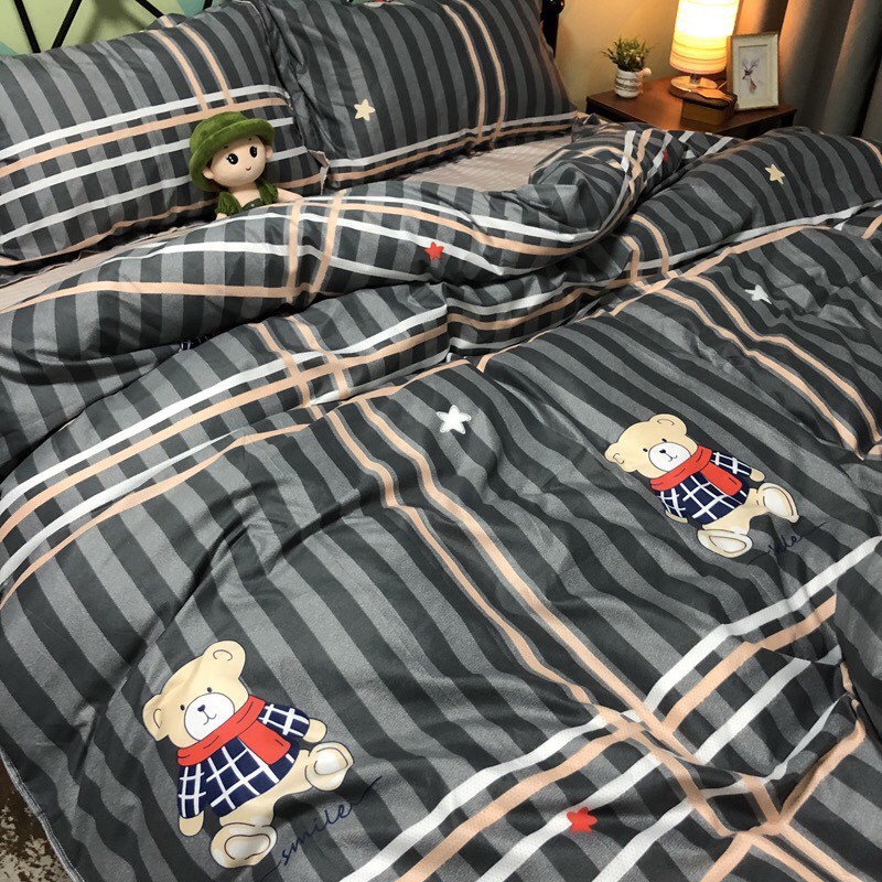 [ RẺ VÔ ĐỊCH ] Bộ chăn ga Cotton Poly họa tiết gấu kẻ mẫu mới - Hàng nhập khẩu ( Có kèm ảnh thật )