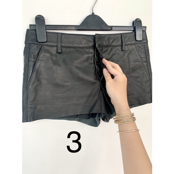 Quần short da đen