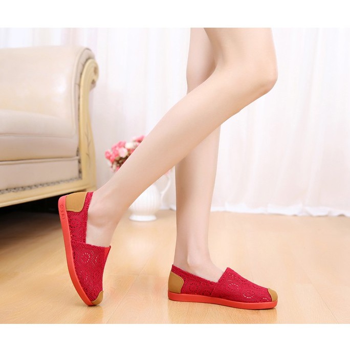 Giày slip on ren sang trọng GTTG23