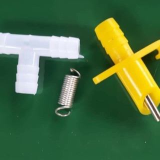 Combo 20 van nhựa vàng uống nước tự động cho thỏ