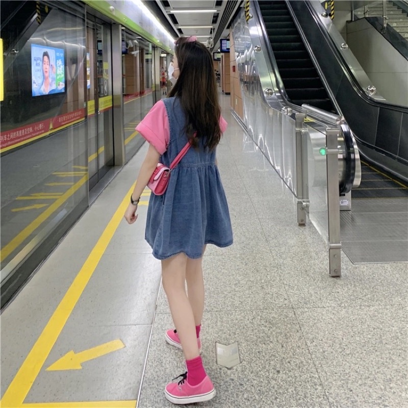 Váy Yếm Jean Nữ Màu Xanh, Đầm Yếm Bò Dáng Baby Doll Xoè Sát Nách Cổ V Cài Cúc Loại 1 Năng Động Phong Cách Hàn Quốc