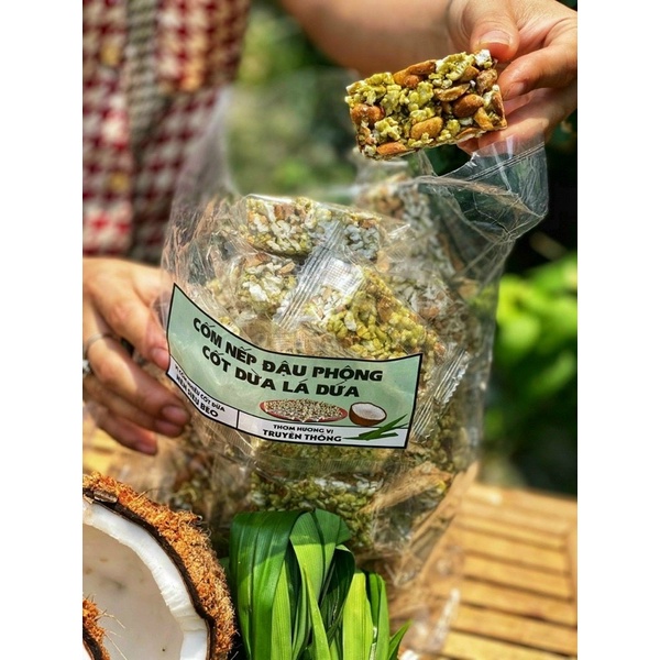 Cốm Nếp Đậu Phộng Lá Dứa Cốt Dừa( túi 500gram )