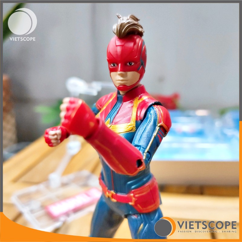 Mô hình nhân vật Captian Marvel hãng ZDToys - Có đế trưng bày