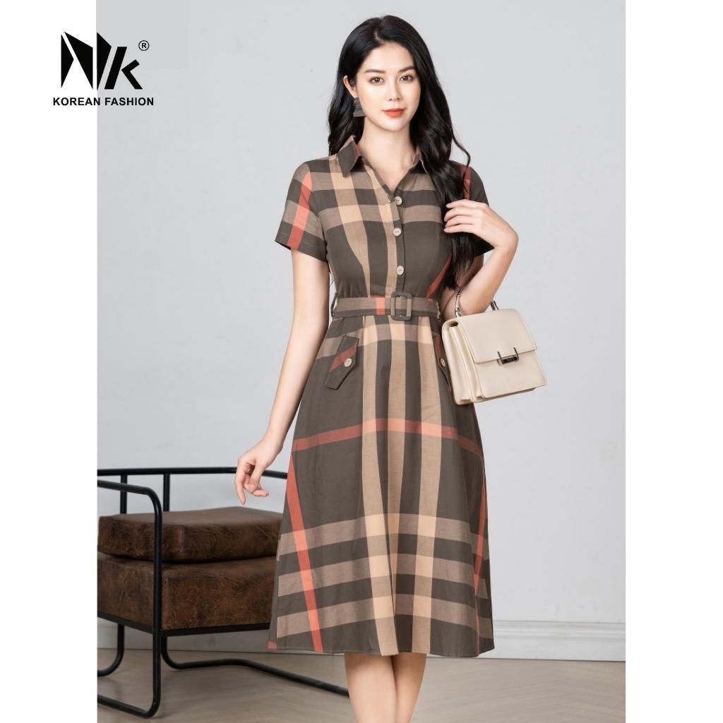 Đầm Kẻ Bubery Cổ Đức NK Fashion Chất Vải Nhập Hàn Cao Cấp, Thoáng Mát, Phong Cách Lịch Sự NKDV2204003