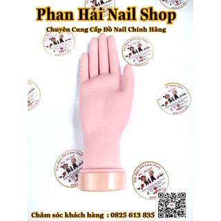 Bàn tay silicon học nail