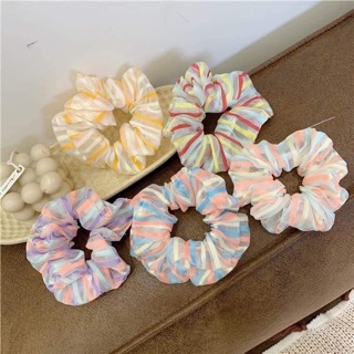 Buộc tóc srunchies nhiều kiểu