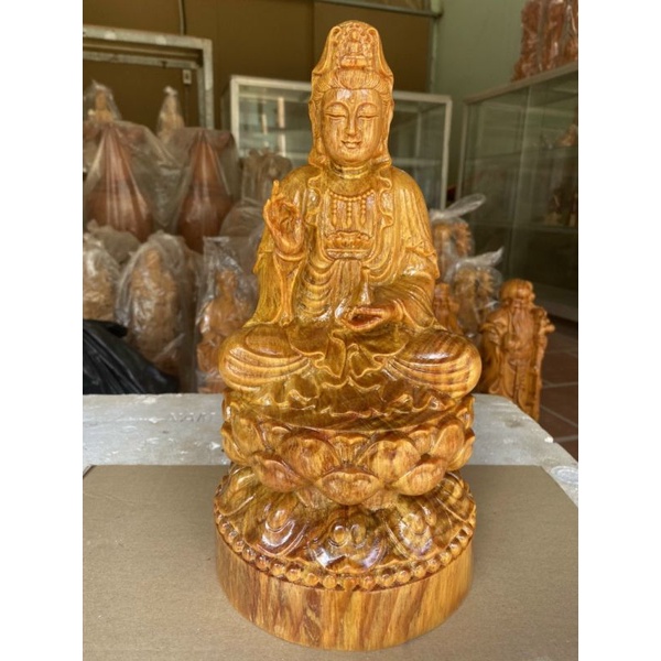 Tượng phật bà quan âm gỗ huyết long