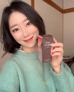Serum dưỡng da AHC HỒNG