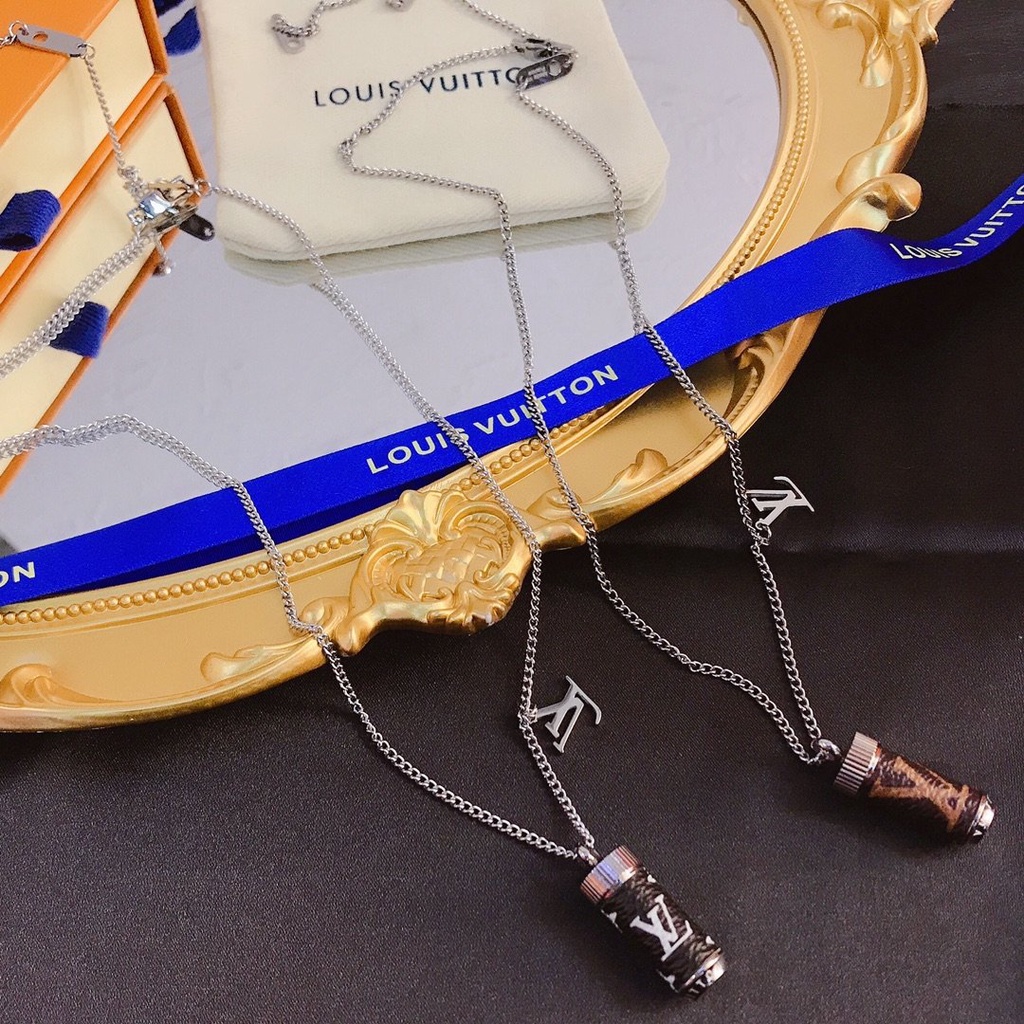 LOUIS VUITTON Vòng cổ Thép Titan Họa Tiết Lv Sang Trọng Cho Nam Nữ